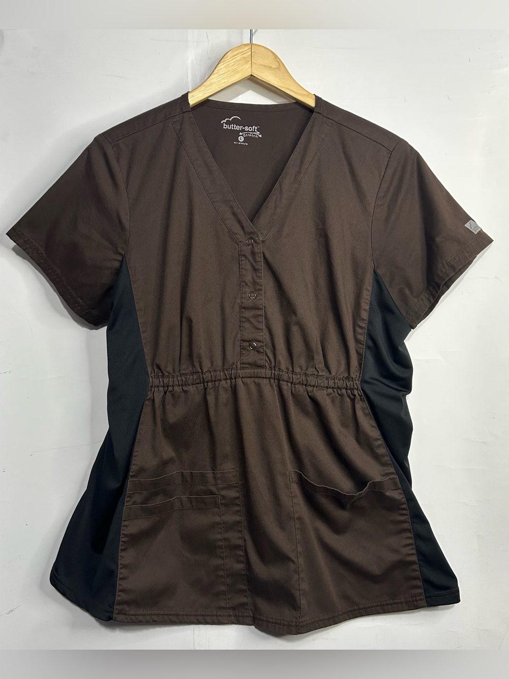 5 for $25🔥Butter-Soft Brown Scrub‎ Top Maternity Medium